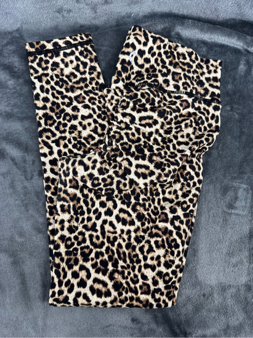 Zyia Active Leopard Brilliant 7/8 Legging Ruched Scrunch Back Detail Size 4